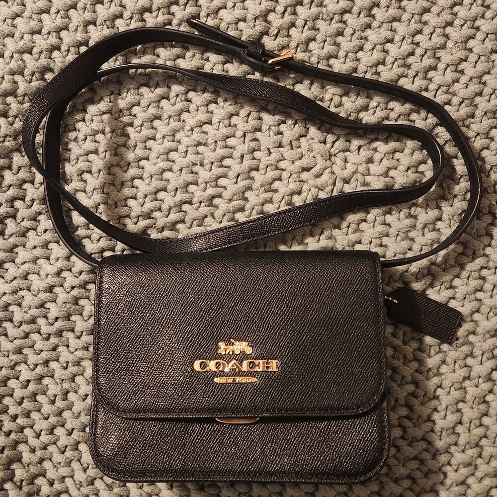 Coach mini brynn crossbody